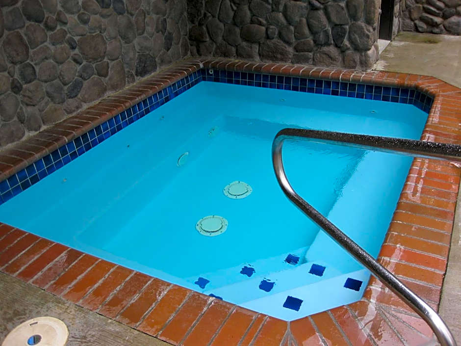 Eagle Cap Chalets