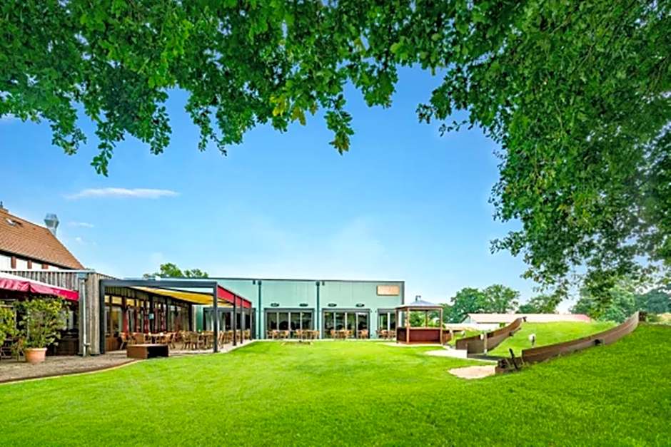 Balland's Hotel & Restaurant