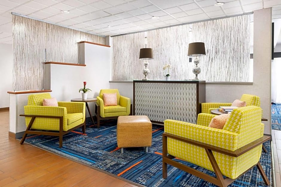 Hampton Inn By Hilton Naples-Central, Fl