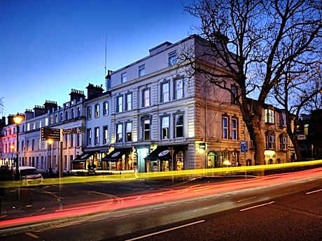 The 1852 Hotel - Smartphone Check-in