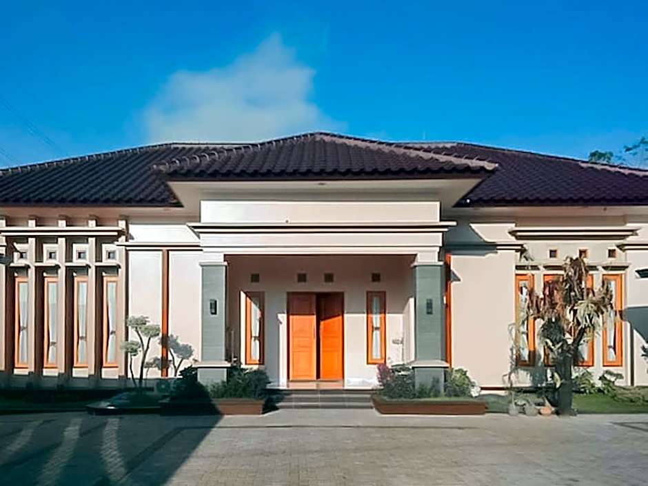 Kedai Oma Syariah Mitra RedDoorz