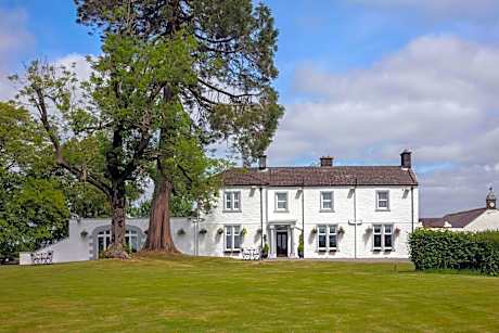 OYO Dryfesdale Hotel