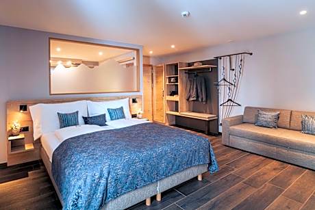 Premium Double Room with Eiger View