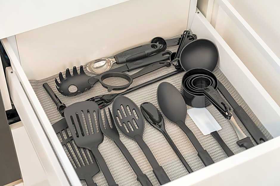 Luxe Suites & Apartments