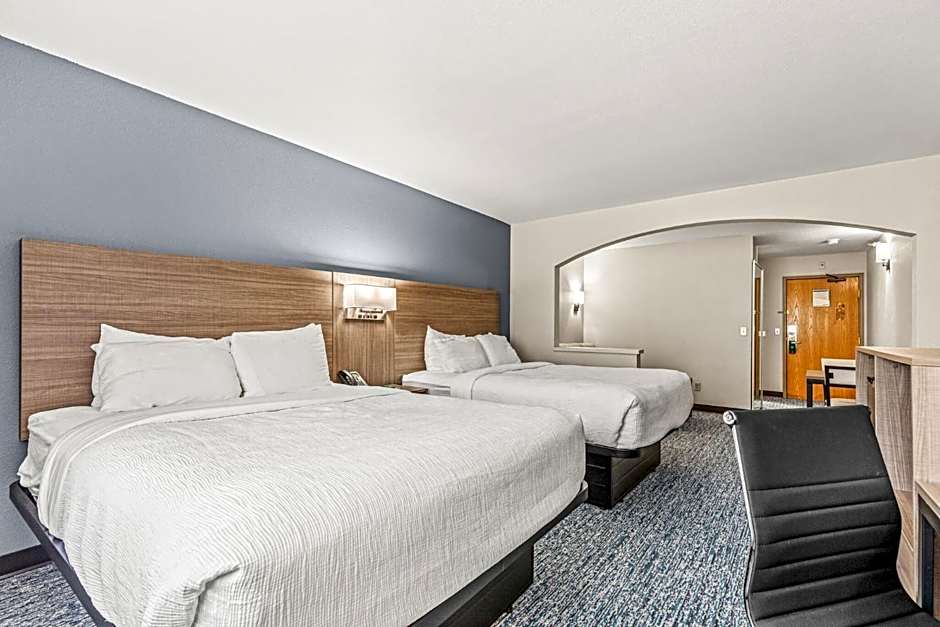 Quality Inn & Suites On The River