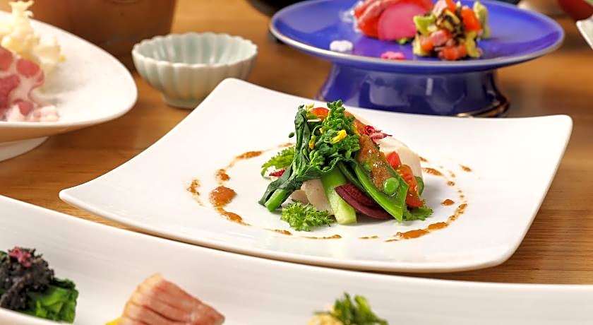 Hayataro Onsen Komaganekogen Retreat Suzuranso