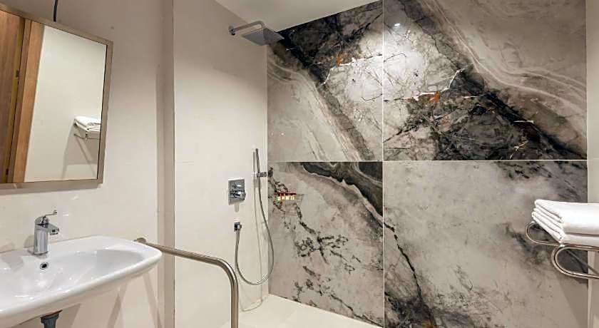 Ramada Plaza By Wyndham Batman