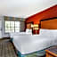 La Quinta Inn & Suites by Wyndham Tampa Bay Airport