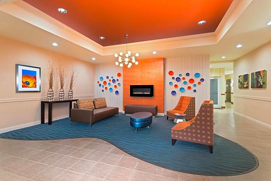Holiday Inn Express & Suites Lakeland North - I-4 By IHG
