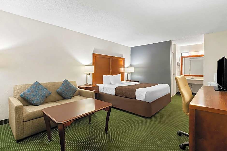 Photo 1 of 8 of Efficiency 1 King Bed