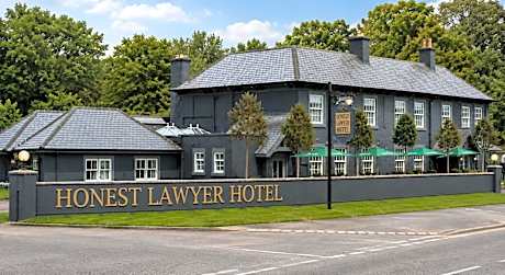 Honest Lawyer Hotel