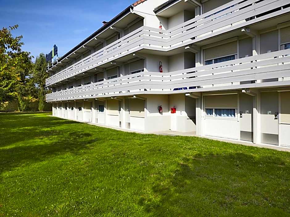 Campanile Auxerre - Moneteau