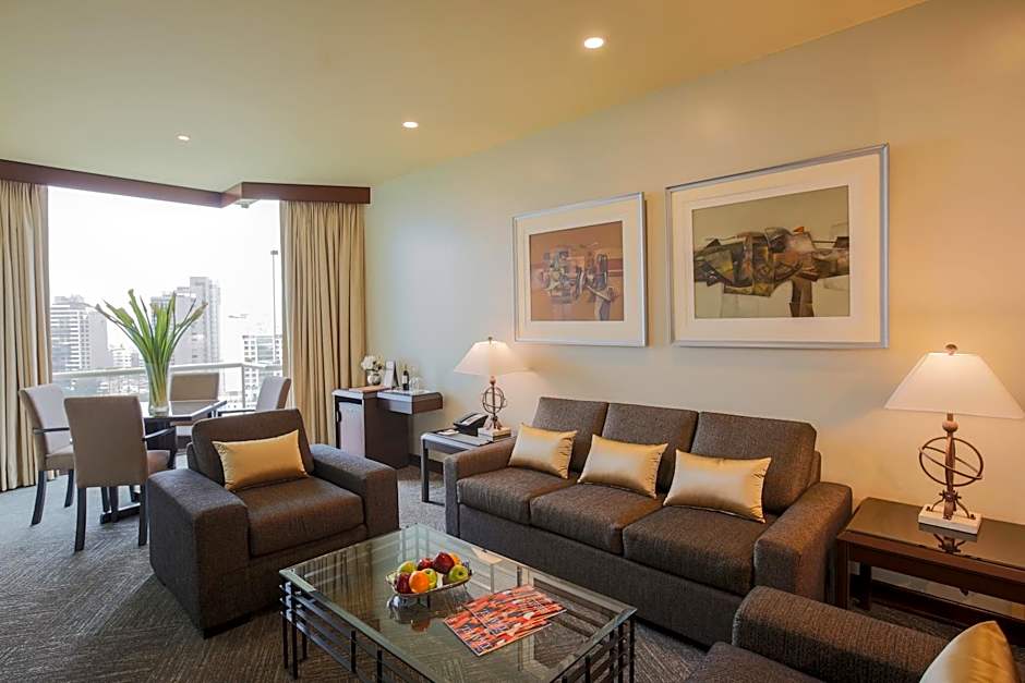 Delfines Hotel & Convention Center