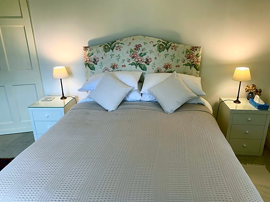 Dalton House Bed and Breakfast