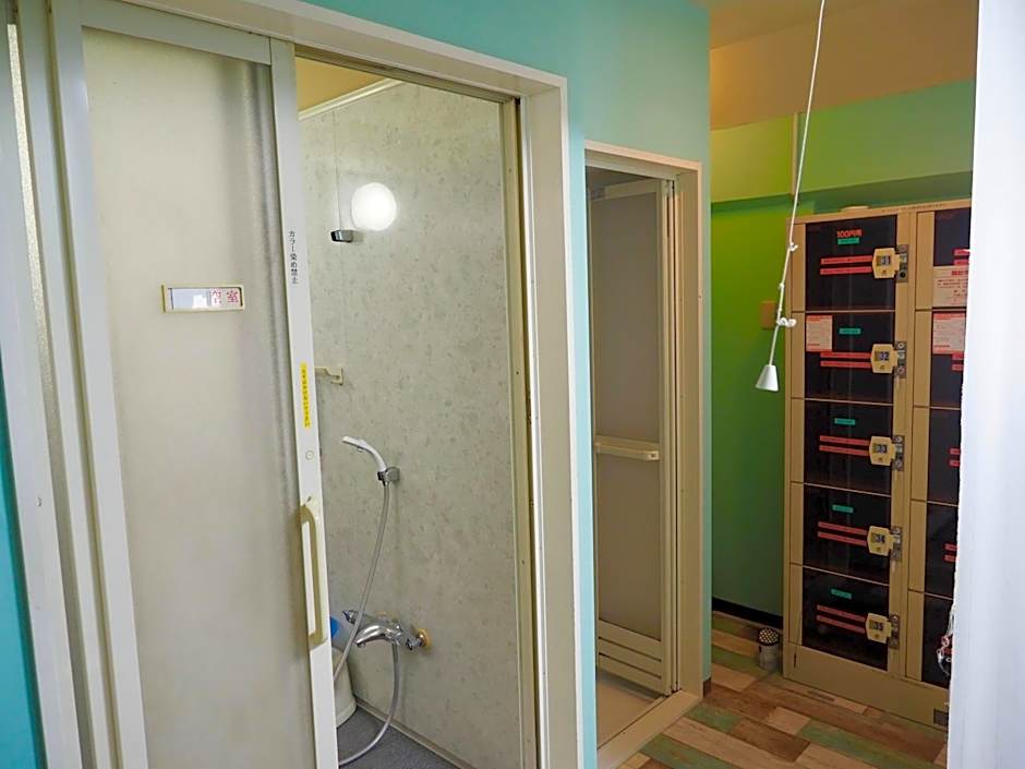 Capsule Hotel Block Room