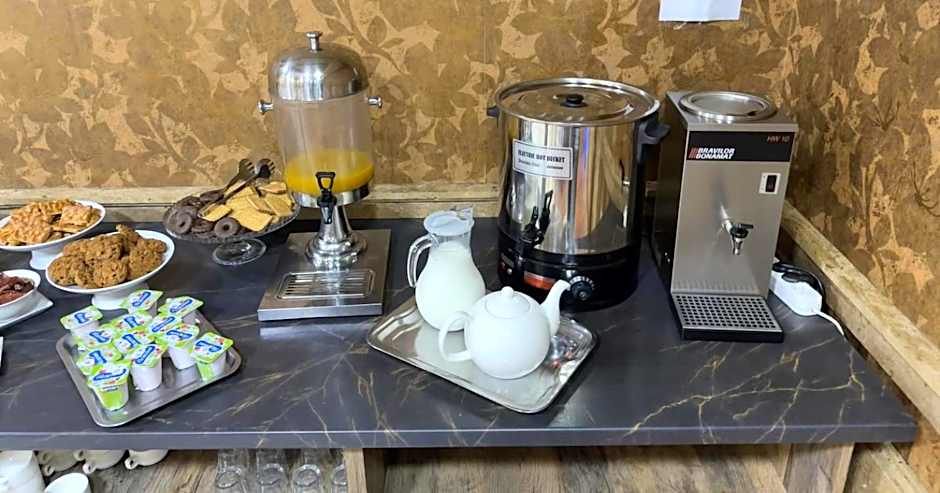Yerevan Deluxe Hotel