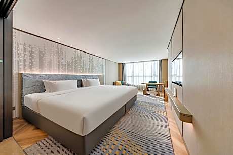 Premium Queen Room