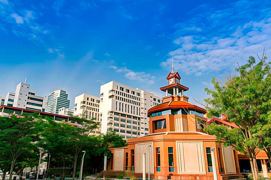 The Atrium Ratchada 13 Hotel