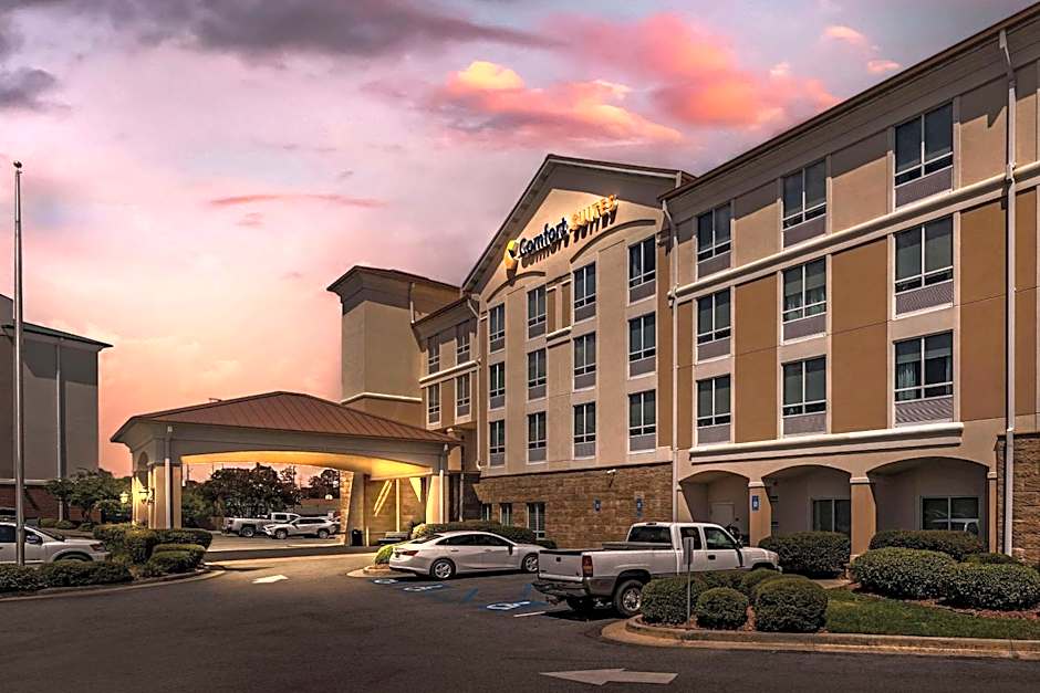 Comfort Suites