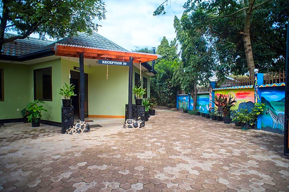 Arusha Giraffe Lodge