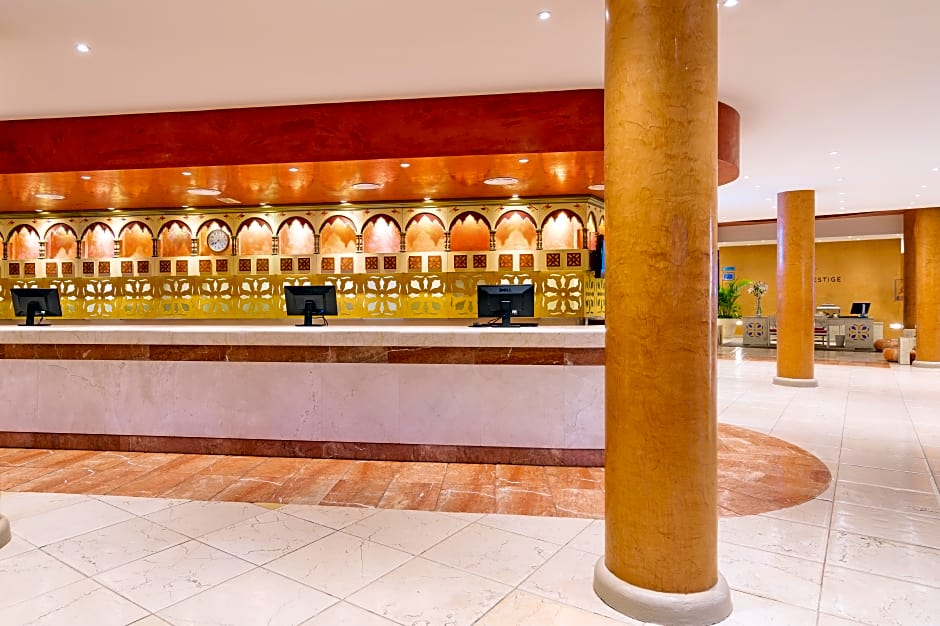 Iberostar Waves Playa Gaviotas All Inclusive