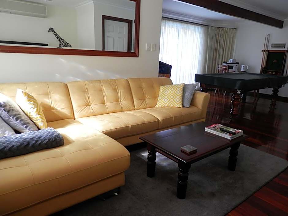 The Hideaway Luxury B&B Retreat