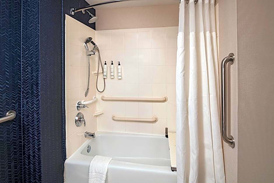 Fairfield Inn & Suites by Marriott Edison-South Plainfield