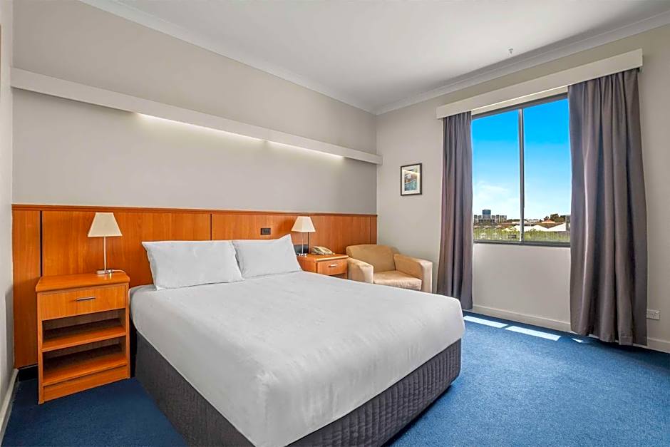 Metro Hotel Perth City