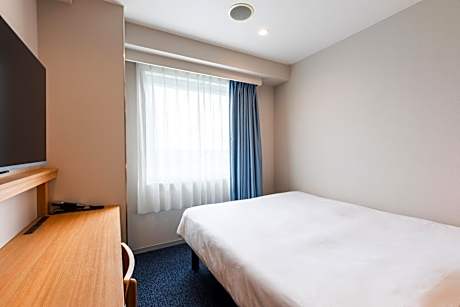 Single Room - Non-Smoking