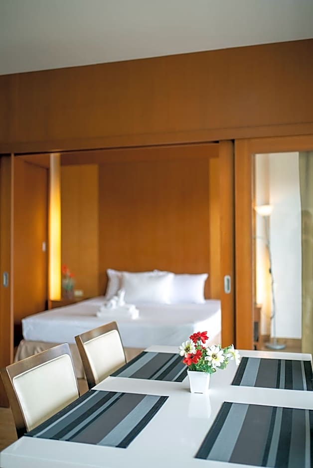 VTSIX at View Talay 6