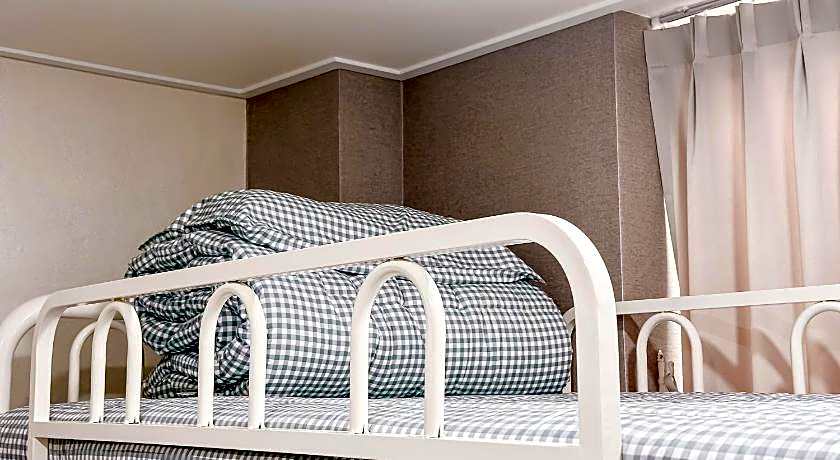 Dongseongro Zero Guesthouse