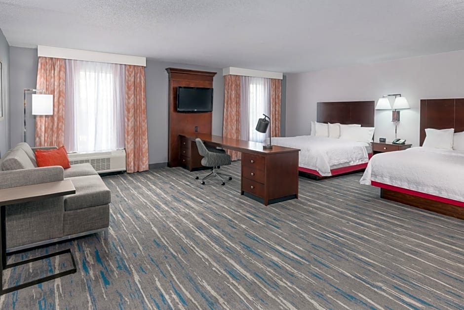 Hampton Inn & Suites Orlando Airport at Gateway Village