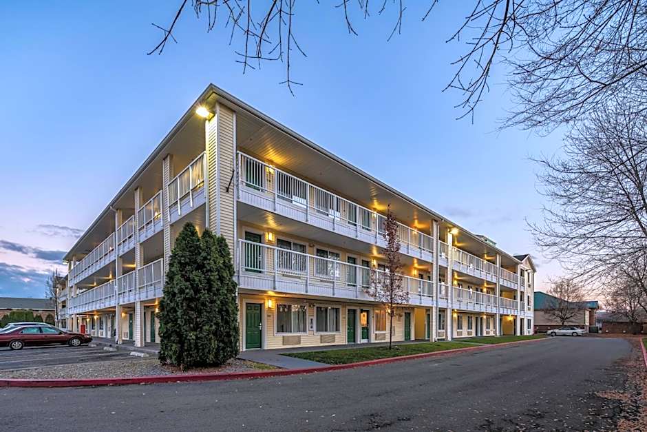 Hometowne Studios Spokane - Valley