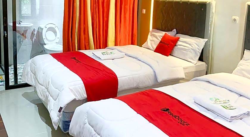 RedDoorz near Museum Gunung Merapi