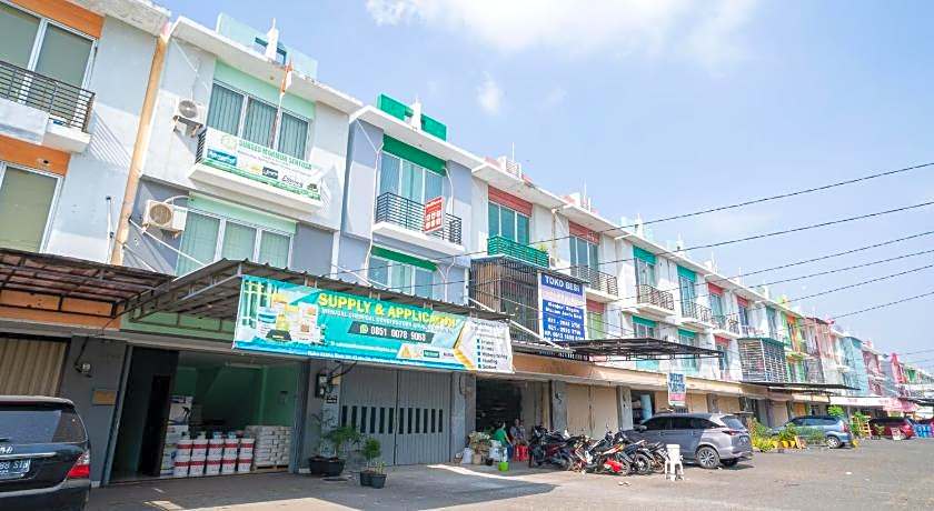 RedDoorz @ Aralia Harapan Indah