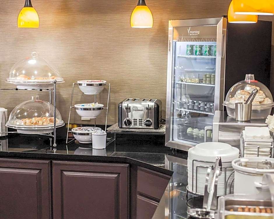 Garner Topeka West By IHG