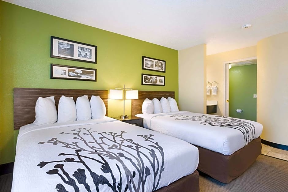 Sleep Inn & Suites