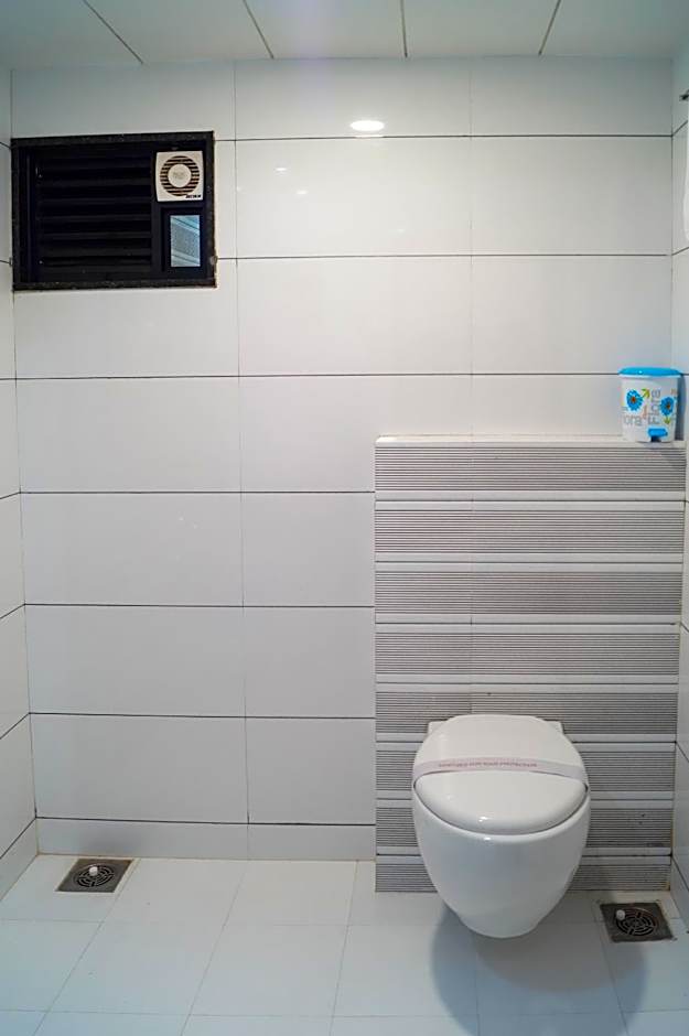 Hotel Midtown, Vadodara