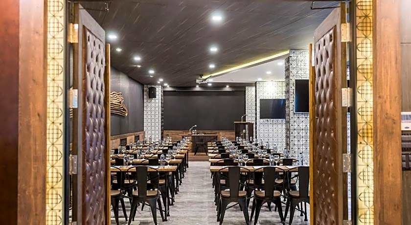 Acqua Hotel (SHA Plus)