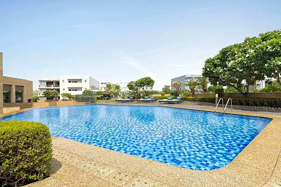 Courtyard by Marriott Gurugram Downtown