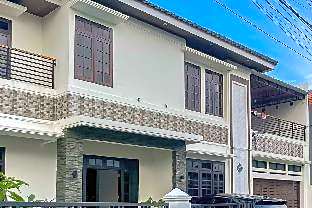 RedDoorz Syariah near Stasiun Madiun 2