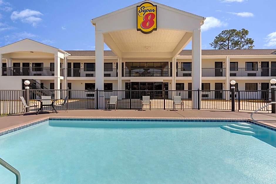 Super 8 by Wyndham Ocean Springs Biloxi