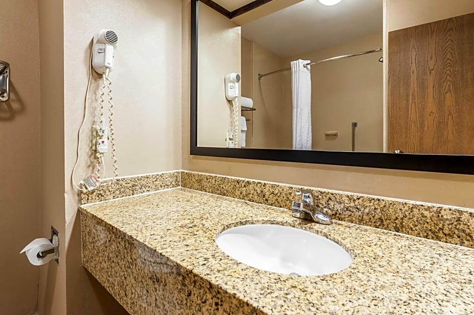 Quality Inn Clarksdale