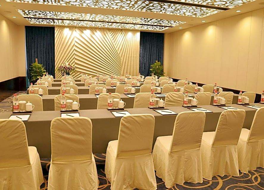 Ningbo East Harbour Hotel