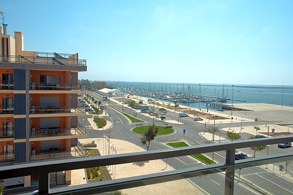 Real Marina Residence