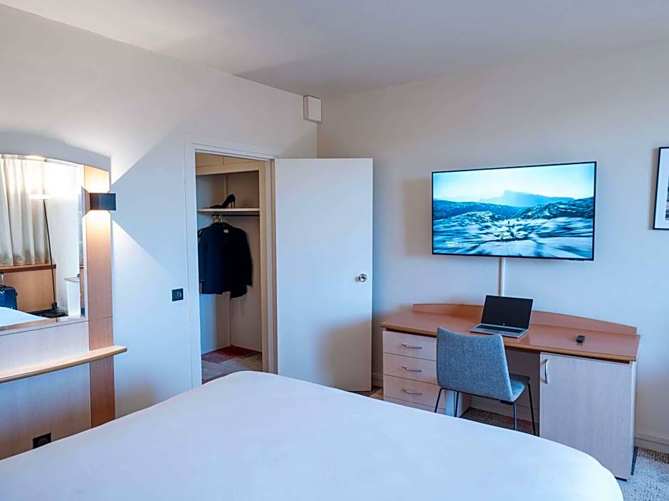 Hotel Mercure Besancon Parc Micaud