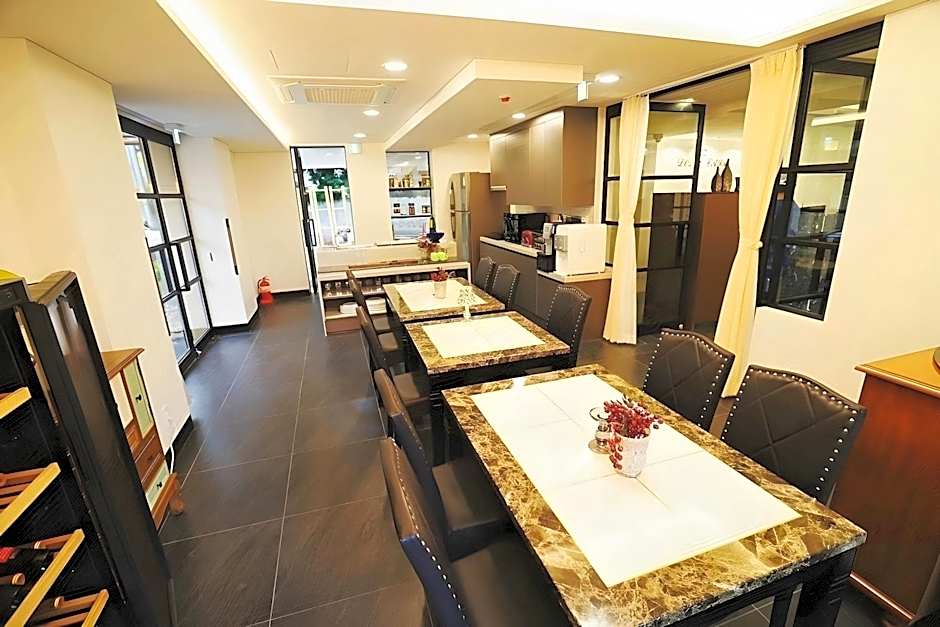 Namyangju Bukhangang Dolcecasa Hotel