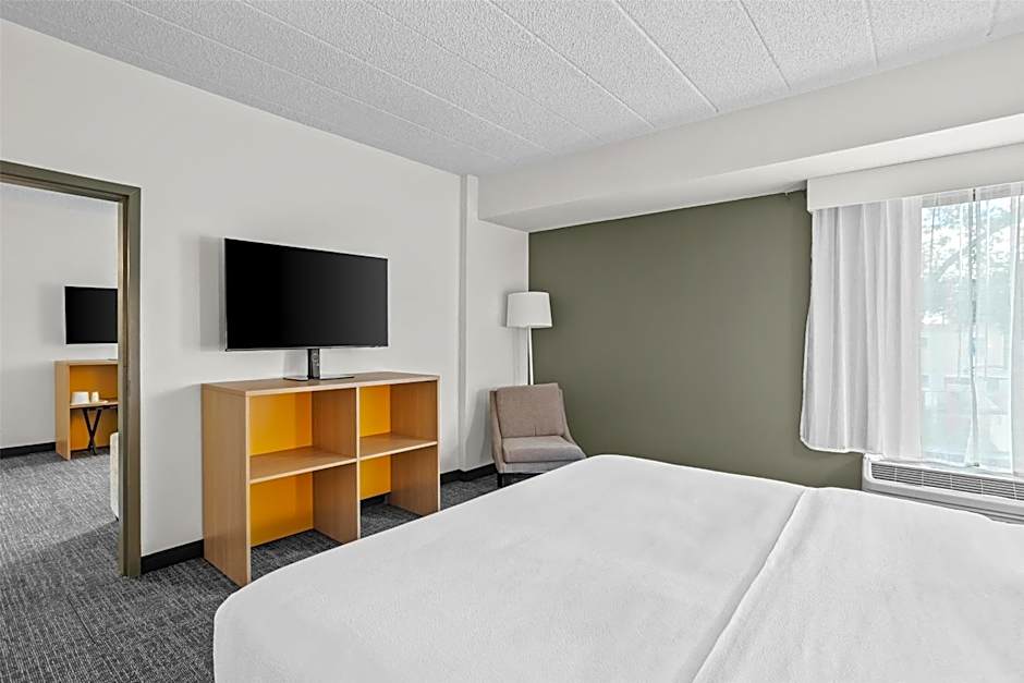 Spark by Hilton Des Plaines Chicago O'Hare