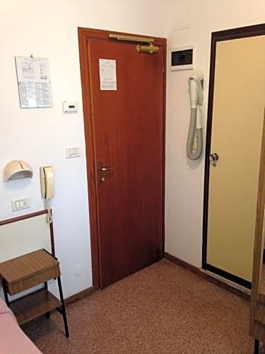 Mon Hotel