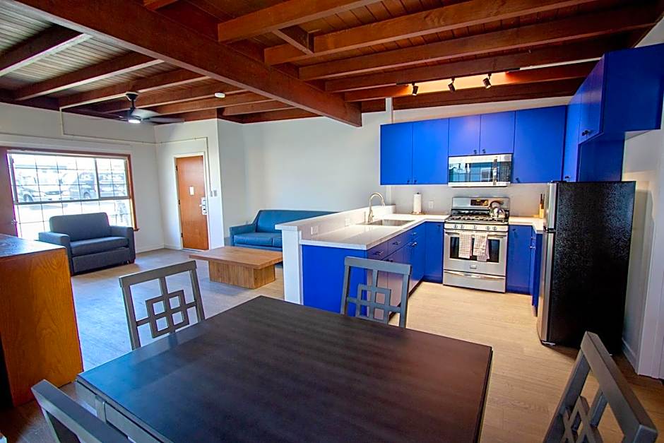 Edgewater Beach Inn